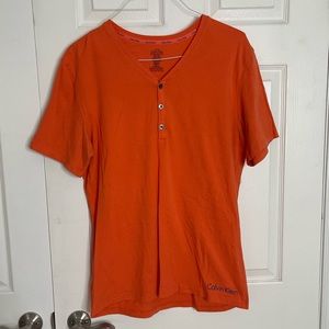 Calvin Klein CK orange vneck henley cotton tshirt XL